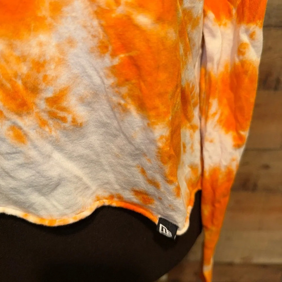 Cleveland Browns Women’s Crop Top - Picture 4 of 5